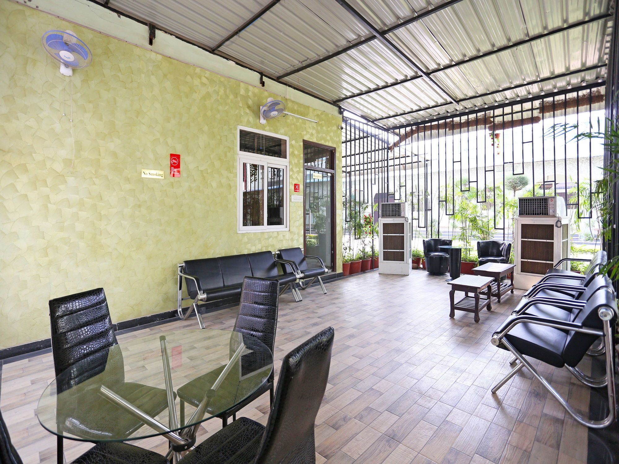 Oyo 10104 Radhika Resort Kota (Rajasthan) Exterior foto